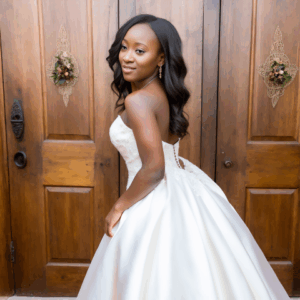 Perfect wedding dress for a fall!