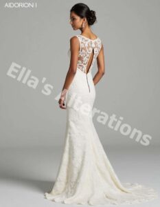 Elegant lace wedding gown